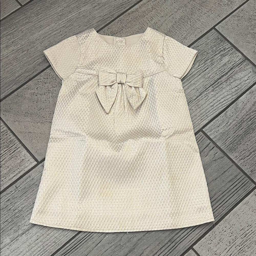 Elegant Cream Dress for Little Princess. Absolutely adorable! 19-24 months.